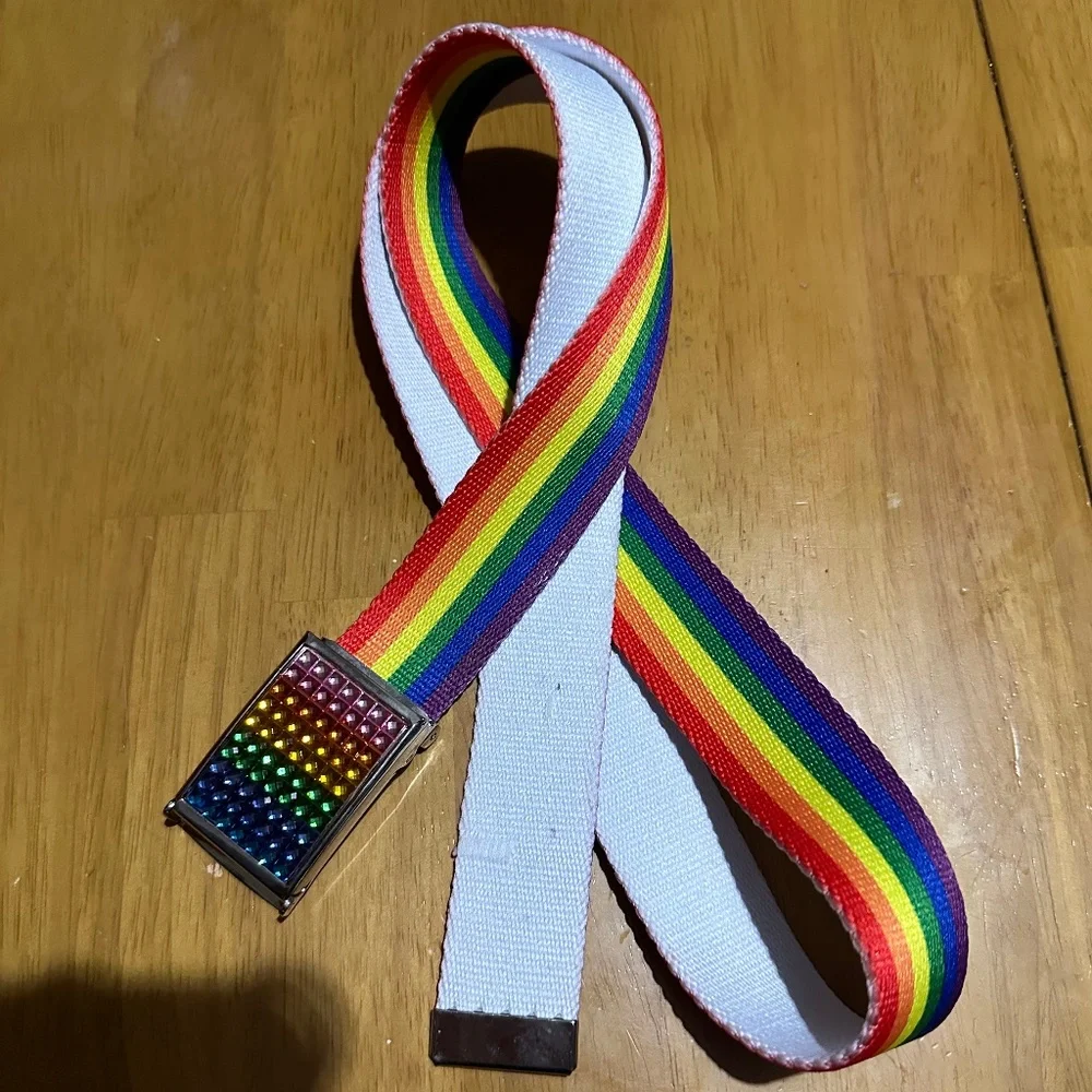 NWOT, Girl’s rainbow belt, xl, 16/18